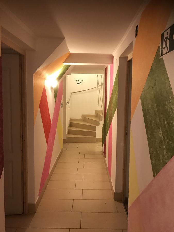 Opera Hostel Budapest Esterno foto