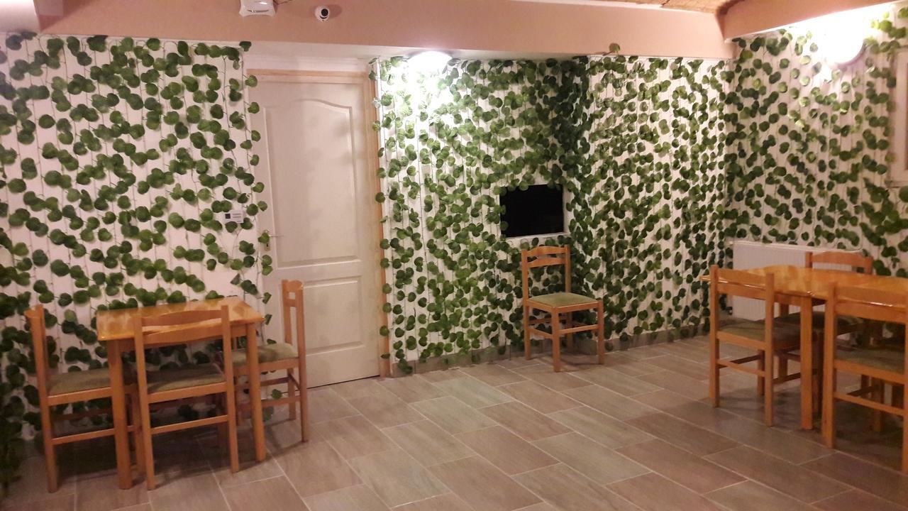 Opera Hostel Budapest Esterno foto