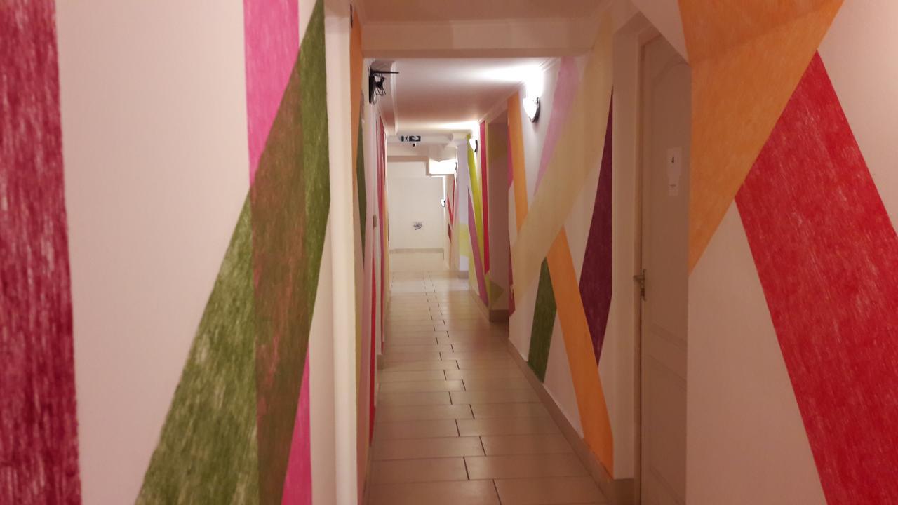 Opera Hostel Budapest Esterno foto